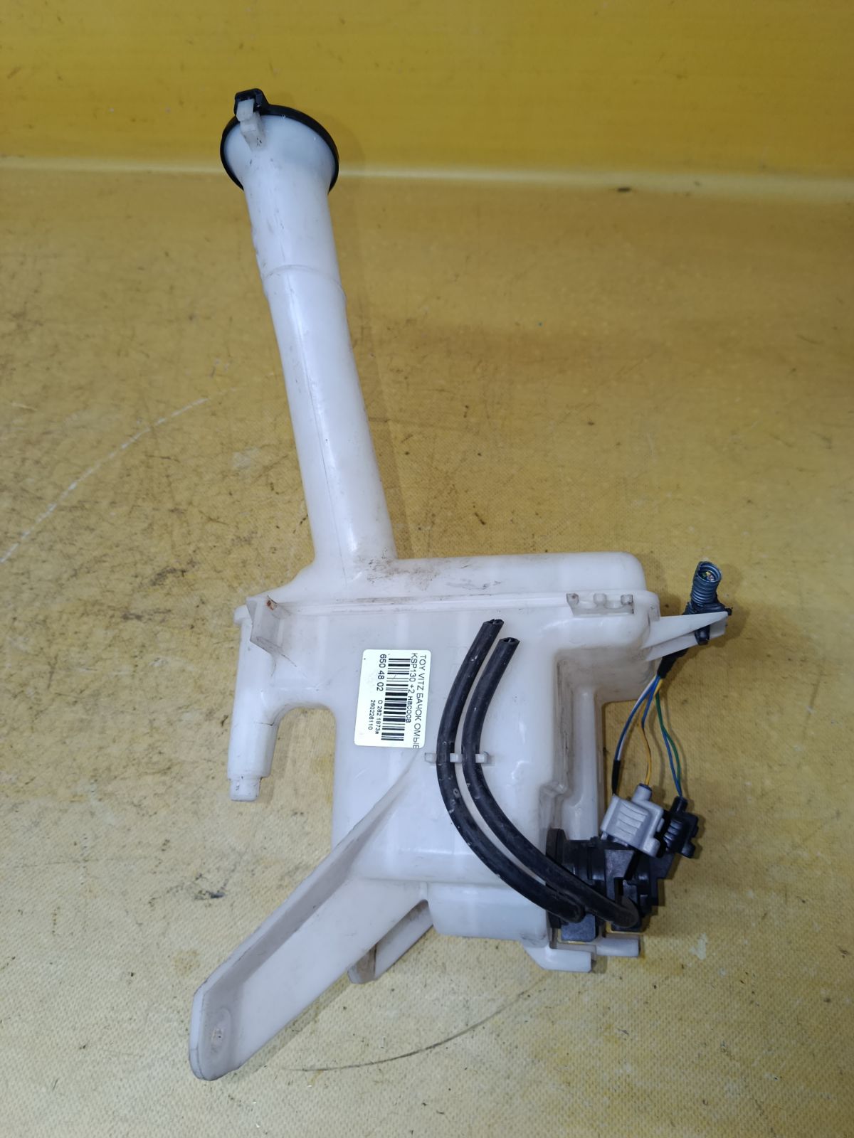 Бачок омывателя на Toyota Vitz KSP130 Фото 4