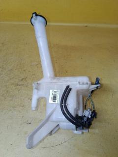 Бачок омывателя на Toyota Vitz KSP130 Фото 4