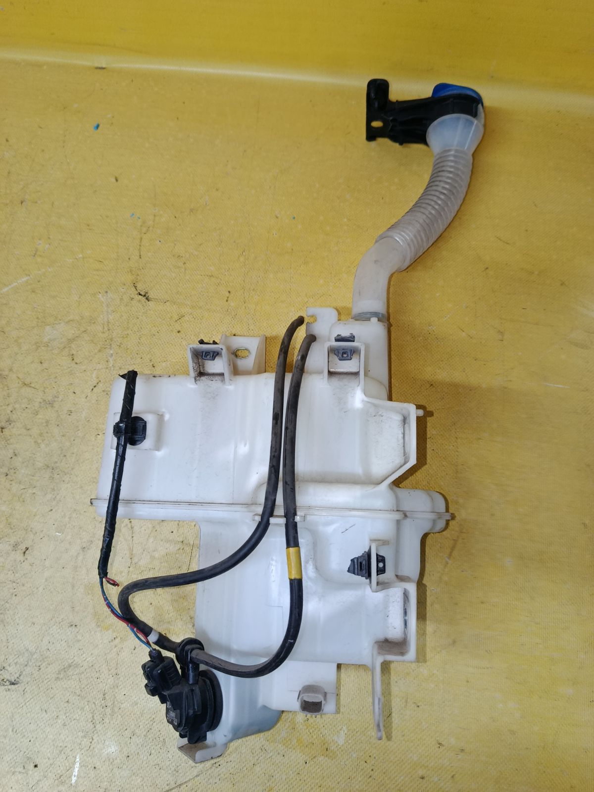 Бачок омывателя на Mazda Cx-5 KE2AW Фото 1