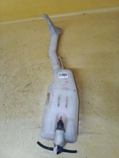 Бачок омывателя на Honda Stream RN6