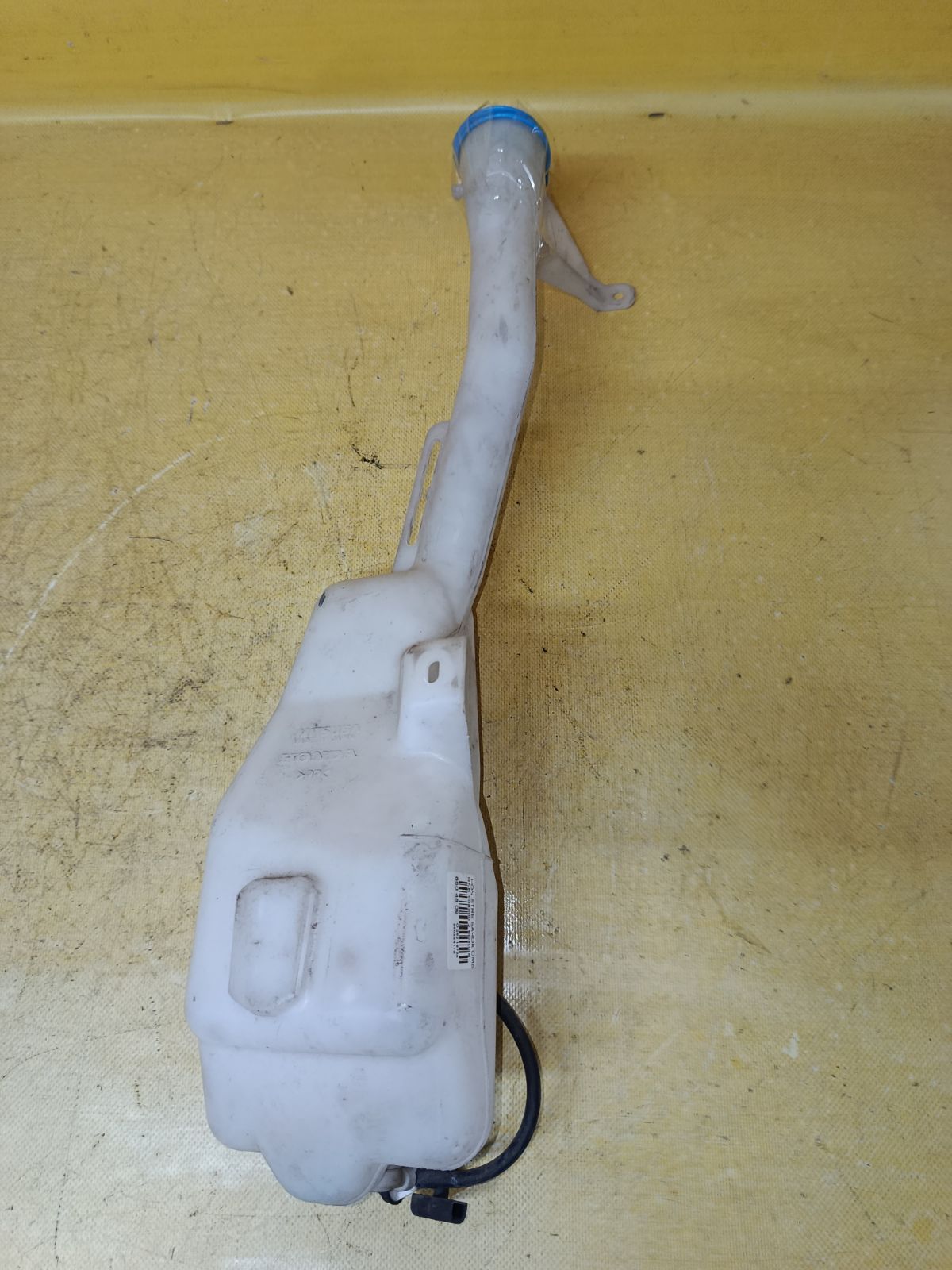 Бачок омывателя на Honda Stream RN6 Фото 2