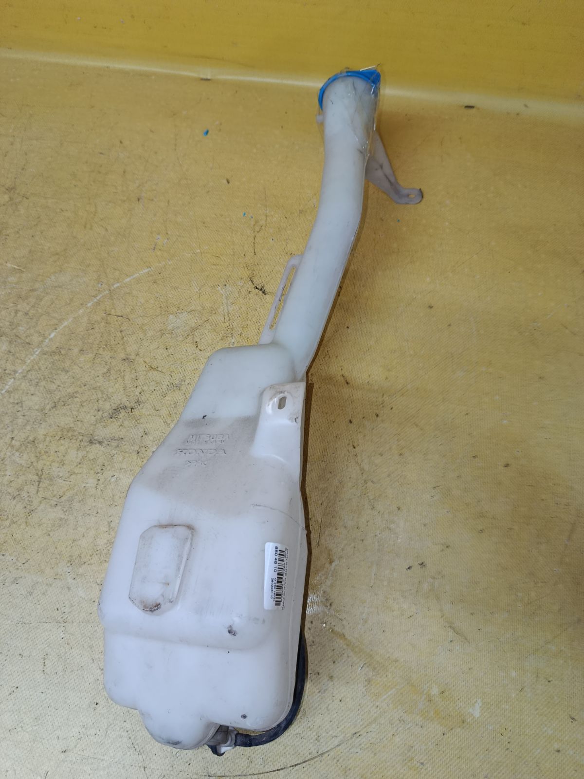 Бачок омывателя на Honda Stream RN6 Фото 2
