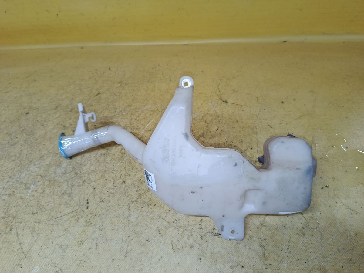 Бачок омывателя на Honda Fit GE6 Фото 2