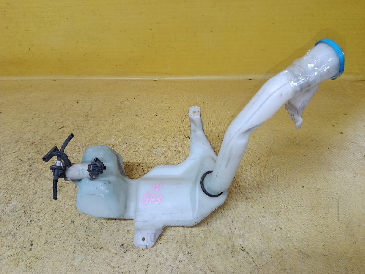 Бачок омывателя на Honda Freed Hybrid GP3 Фото 1