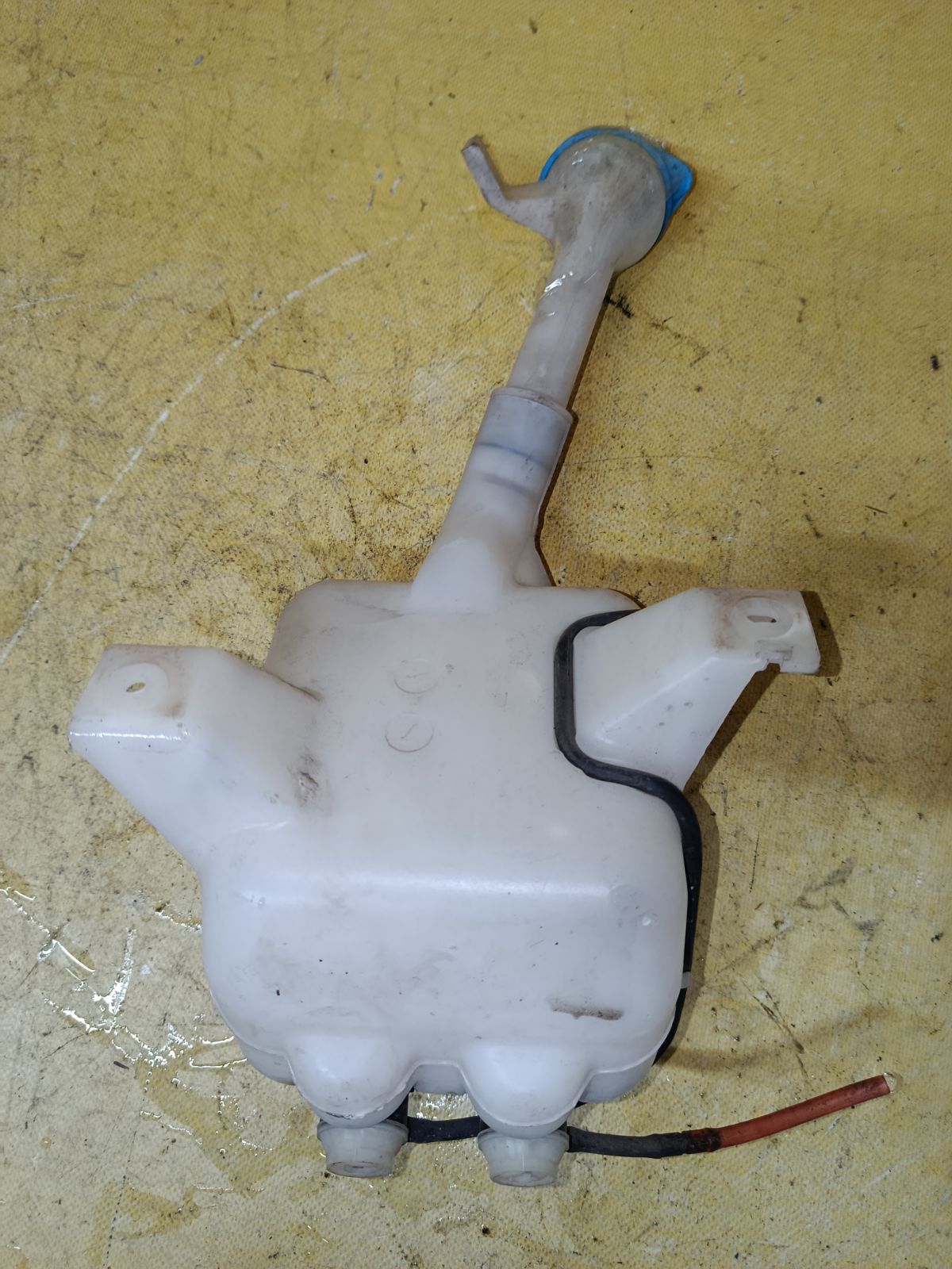 Бачок омывателя на Honda Fit GD1 Фото 2