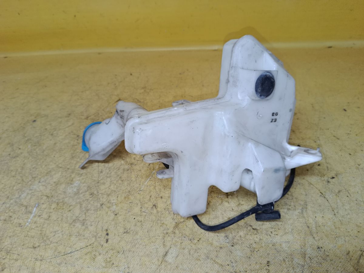 Бачок омывателя на Honda Fit GK3 Фото 3