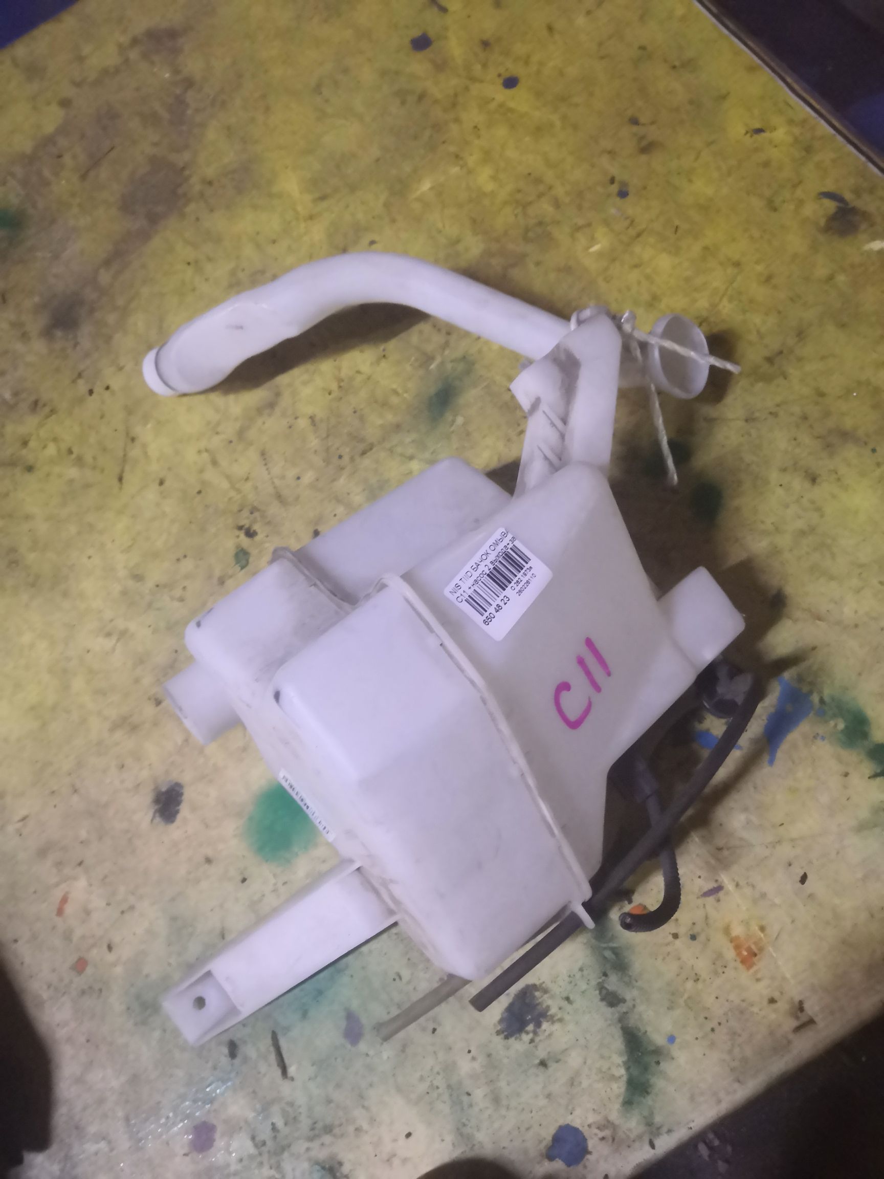 Бачок омывателя 28910 ED000, 28910 ED00A на Nissan Tiida C11 Фото 3