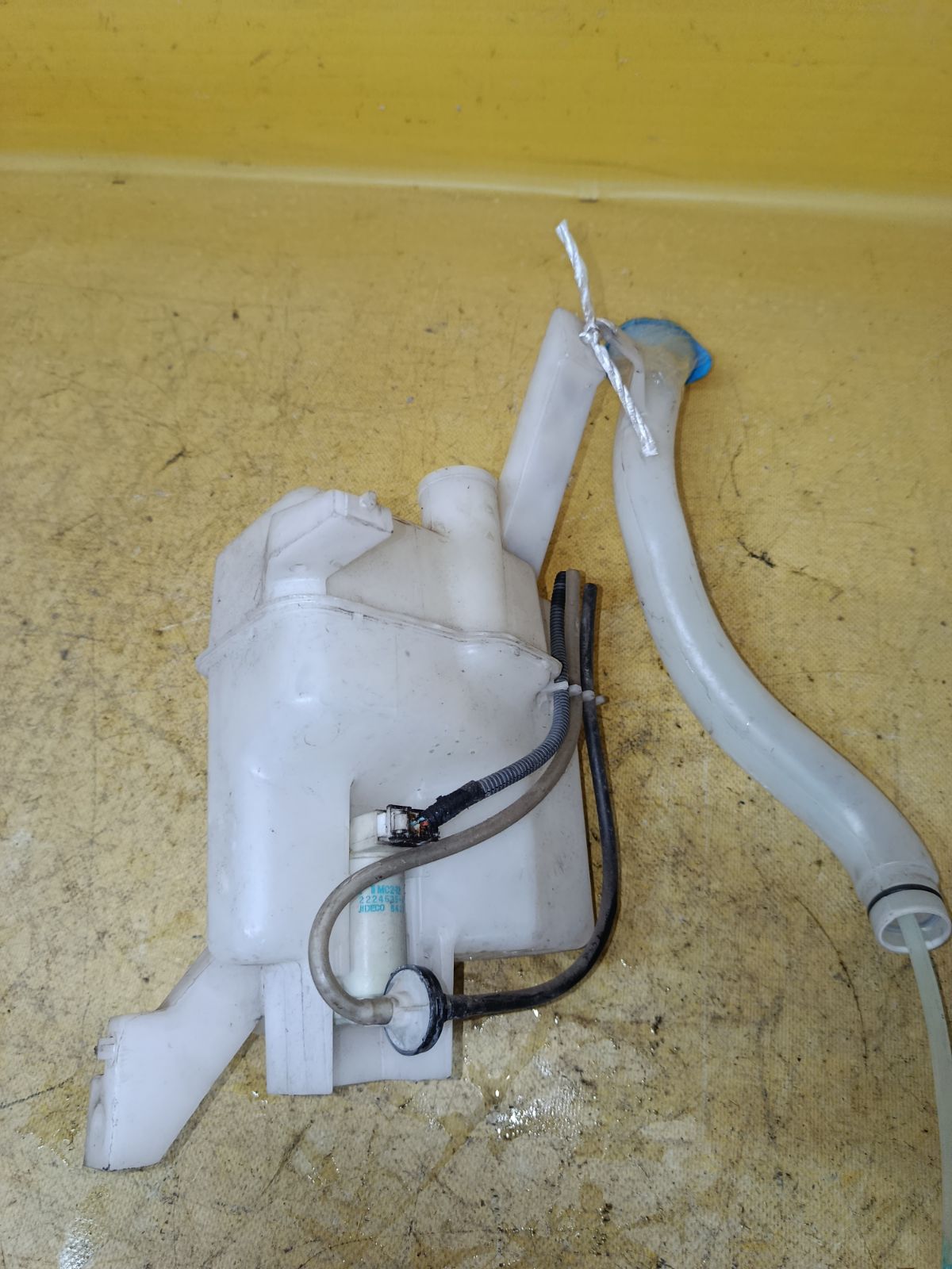 Бачок омывателя 28919AX000 на Nissan Note E11 Фото 1