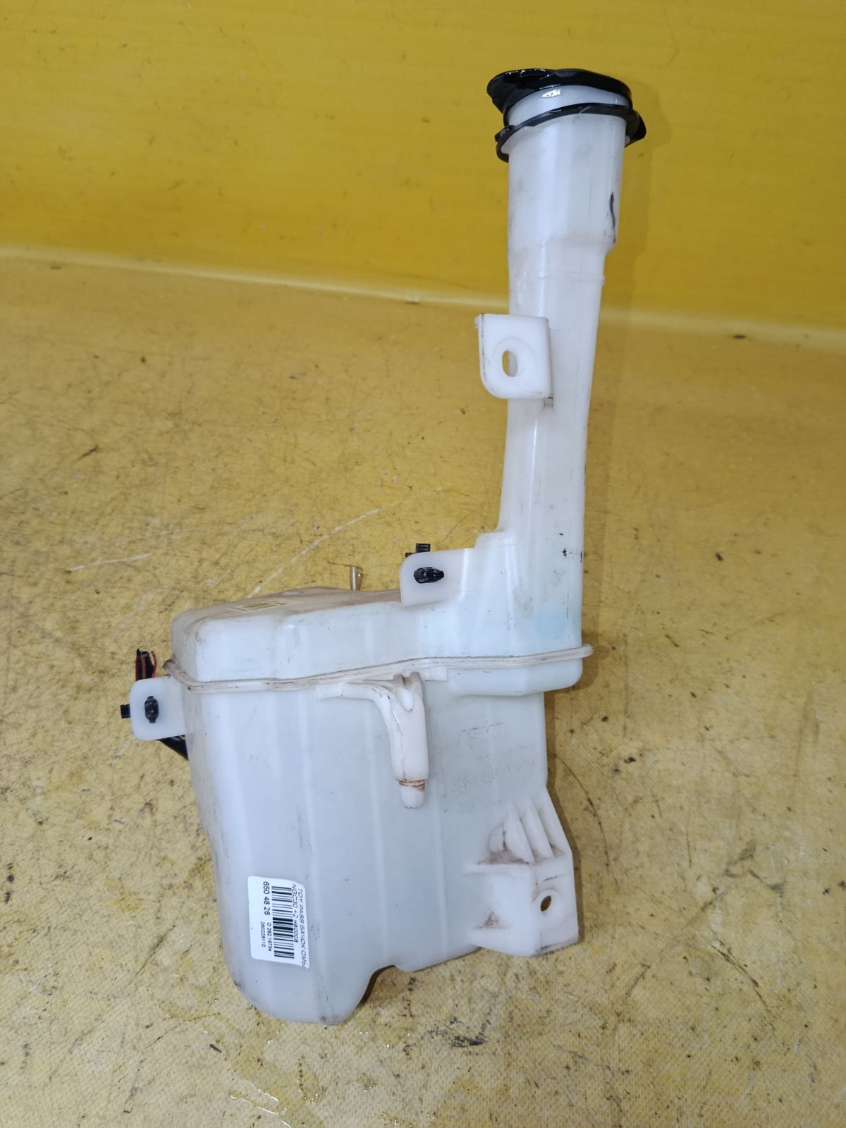 Бачок омывателя на Toyota Passo NGC30 Фото 2