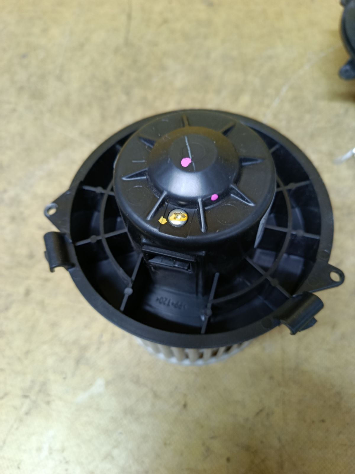 Мотор печки на Nissan March K13 Фото 1