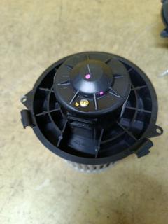 Мотор печки на Nissan March K13