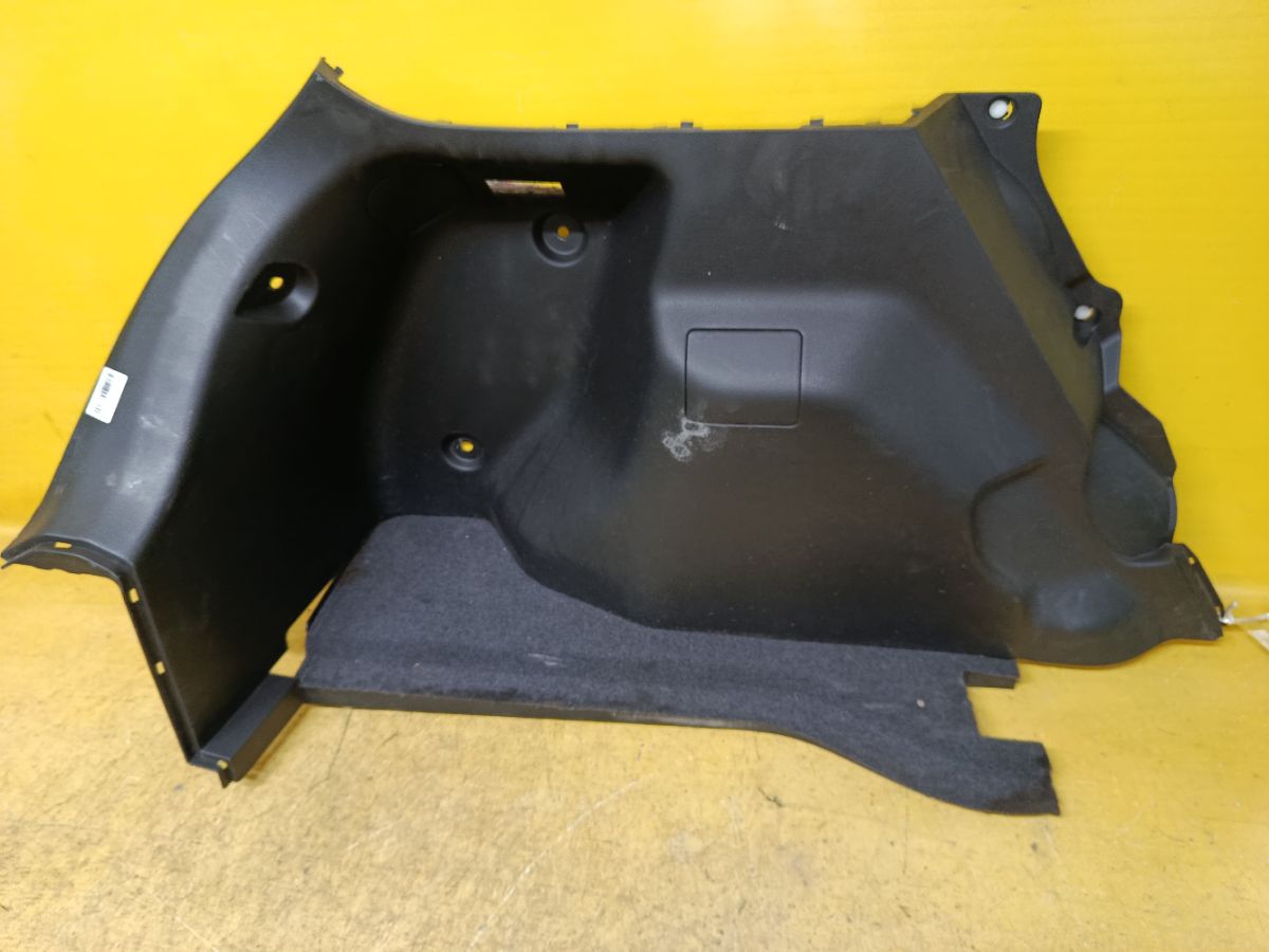 Обшивка багажника 84951-ED000 на Nissan Tiida C11 Фото 1