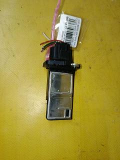 Датчик расхода воздуха на Nissan Serena CC25 MR20DE 22680-7S000