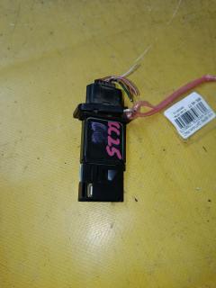 Датчик расхода воздуха 22680-7S000 на Nissan Serena CC25 MR20DE Фото 2