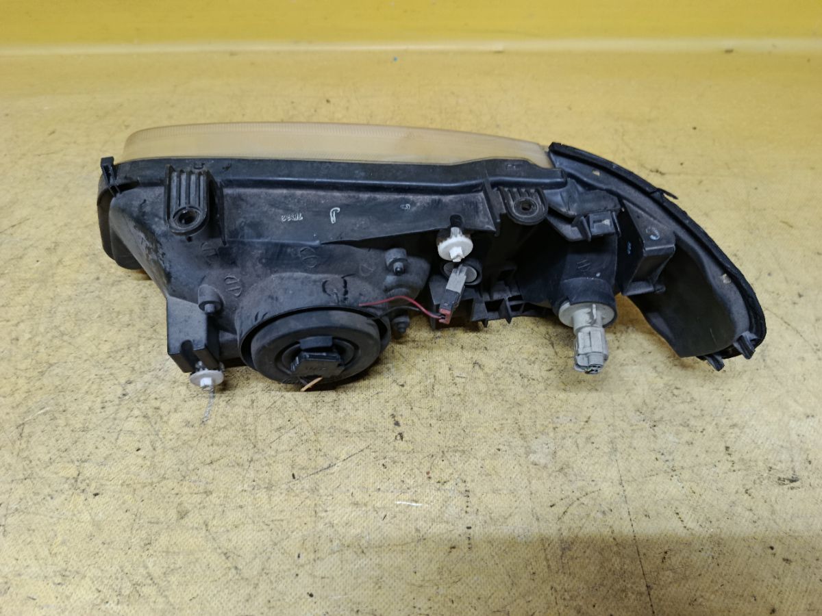 Фара 1602 1602 на Nissan Sunny FB15 Фото 4