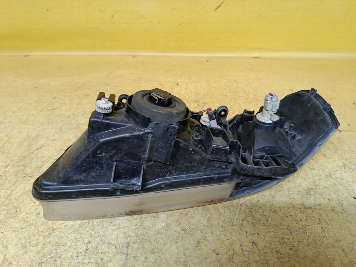 Фара 1602 1602 на Nissan Sunny FB15 Фото 5