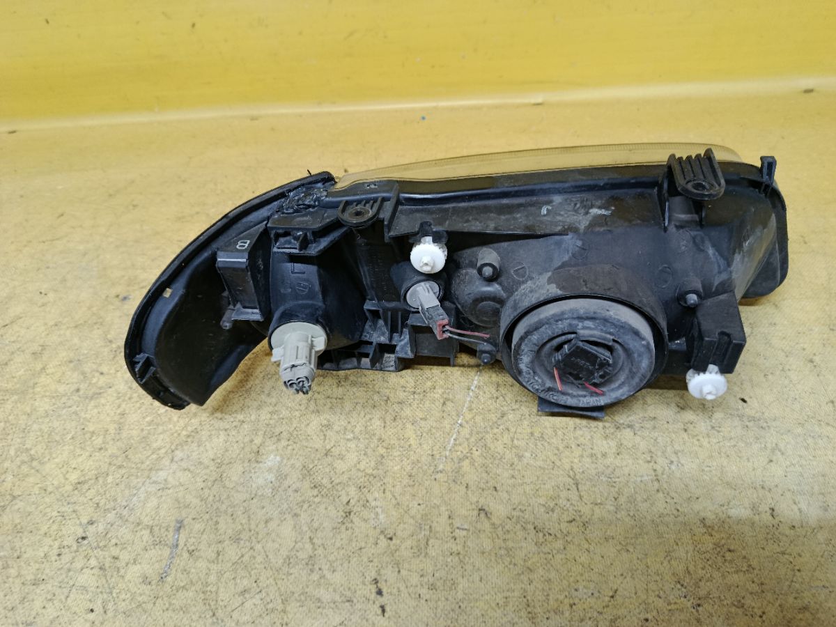 Фара 1602 1602 на Nissan Sunny FB15 Фото 4