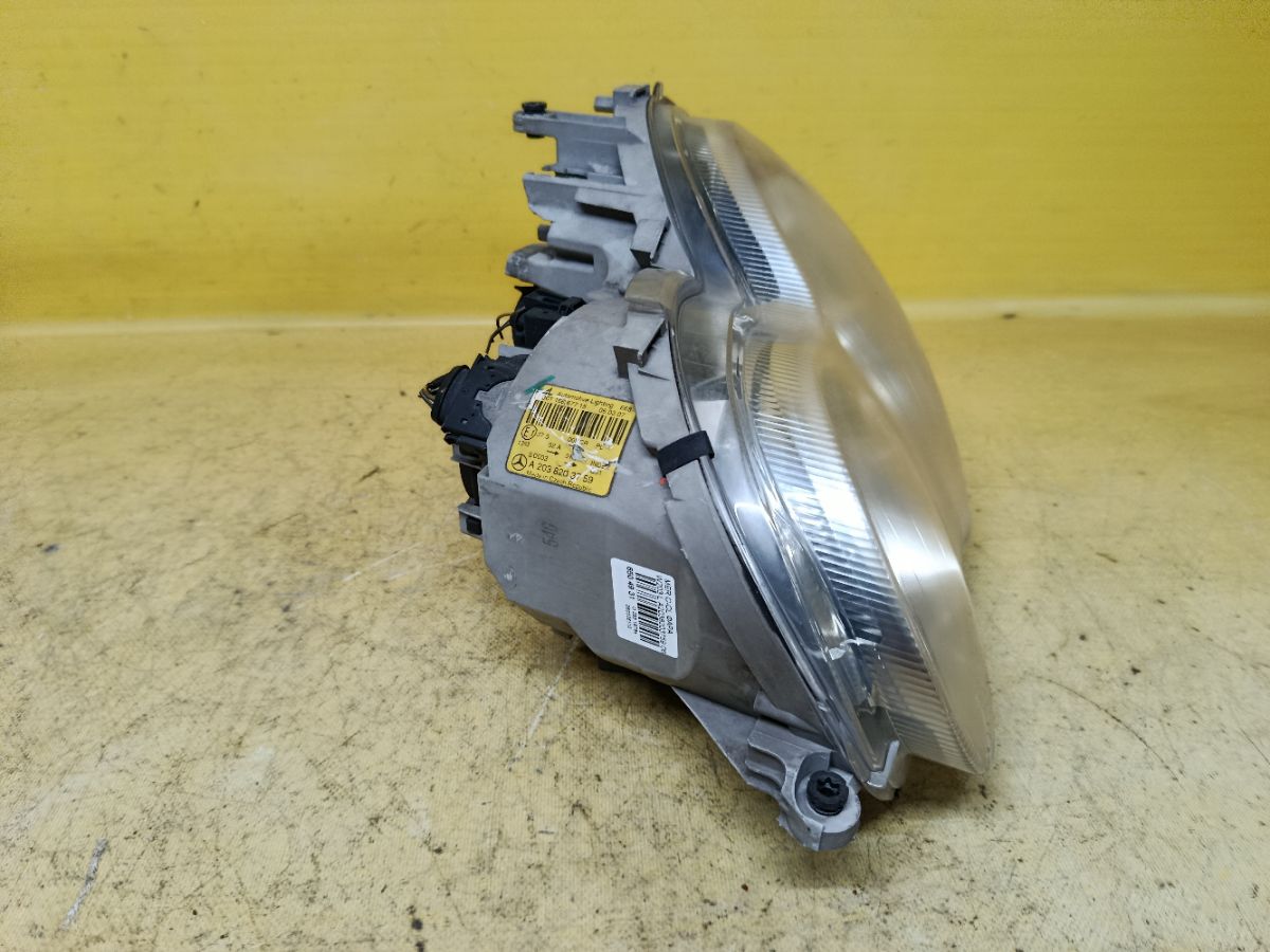 Фара A2038203759 на Mercedes-Benz C-Class W203 Фото 3