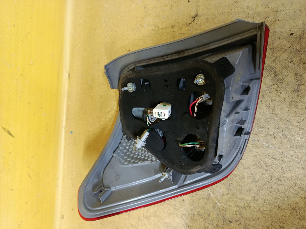 Стоп 12-583 12-583 на Toyota Corolla Axio NZE164 Фото 5