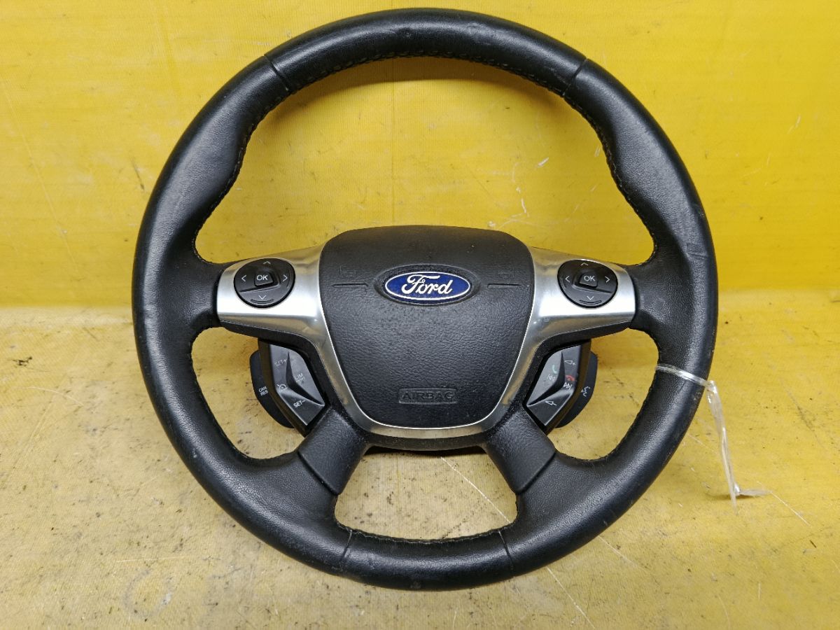 Руль на Ford Focus 3 Фото 1