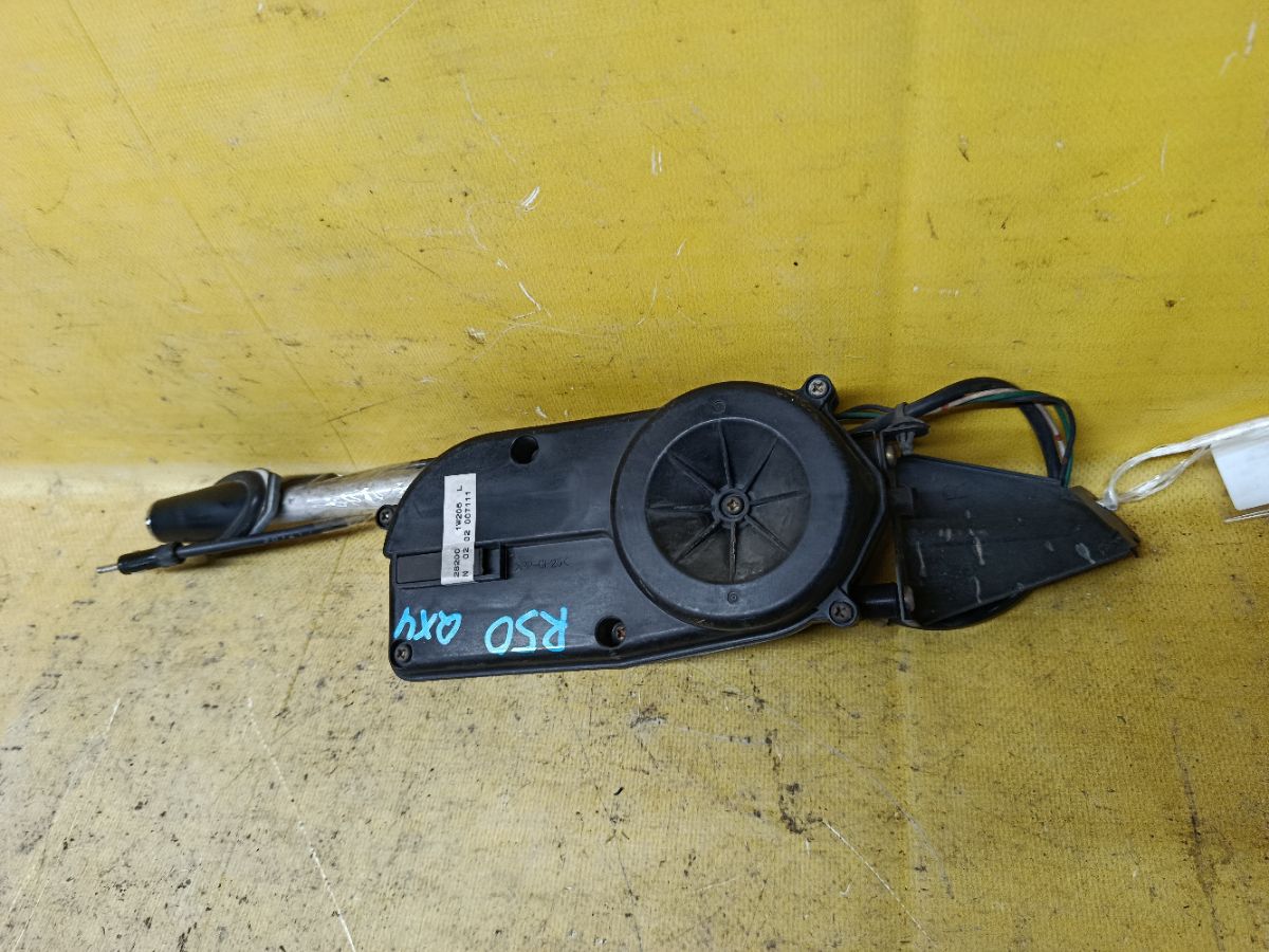 Антенна 28200-1W205 на Infiniti Qx4 R50 Фото 1