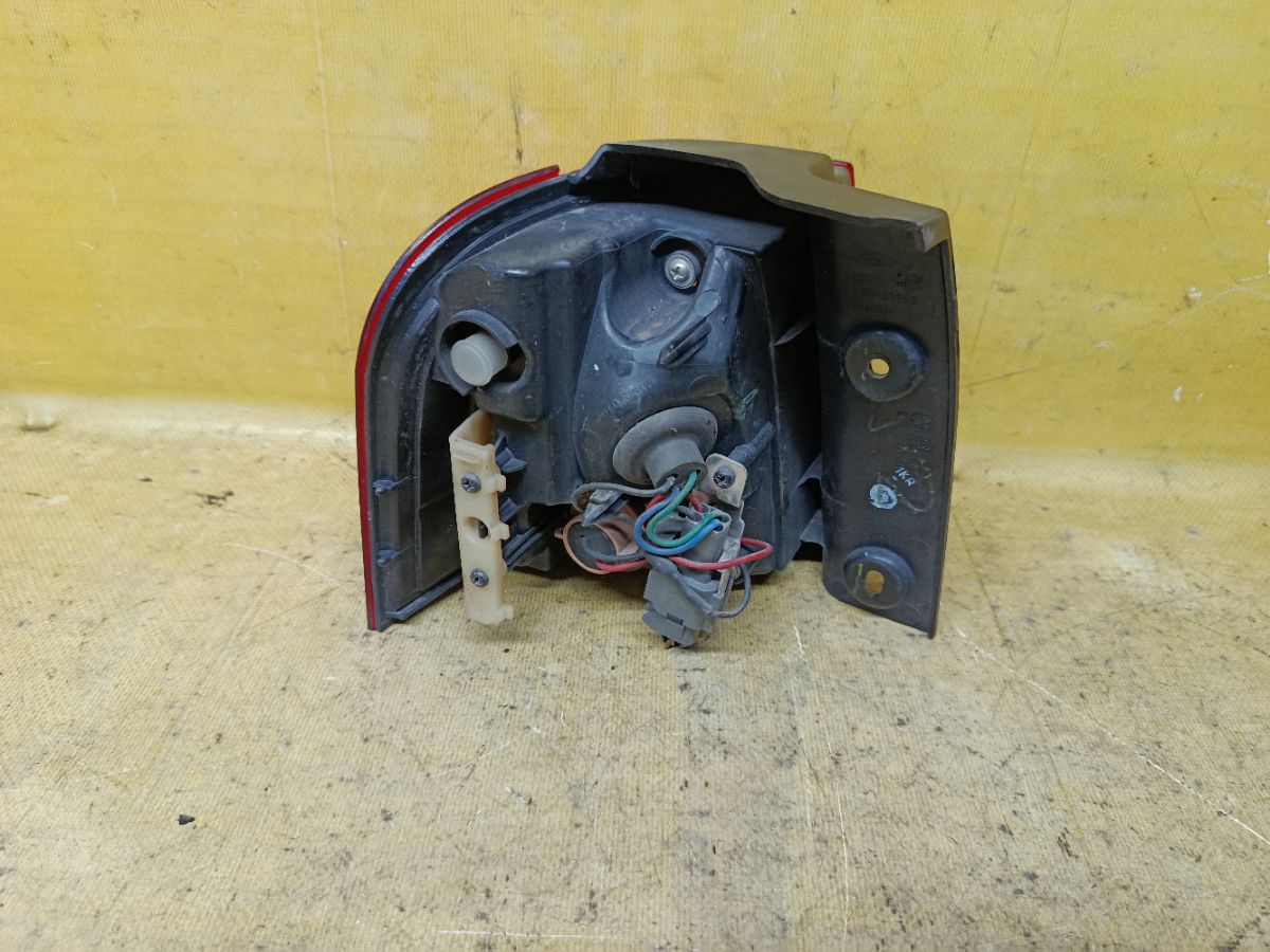 Стоп 1668 1668,EV95-51150 на Ford Escape LFAL3P Фото 3