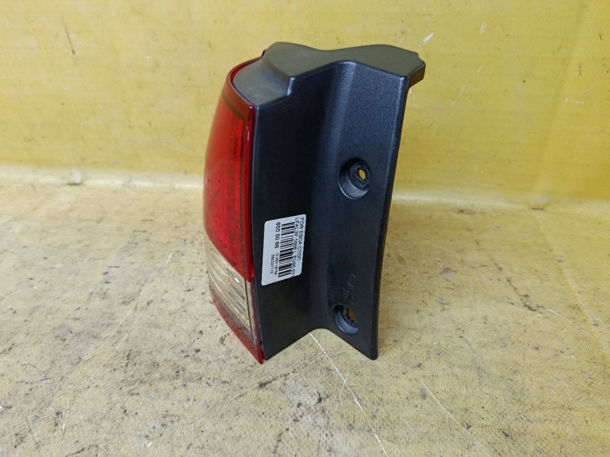 Стоп 1668 1668,EV95-51160 на Ford Escape LFAL3P Фото 2