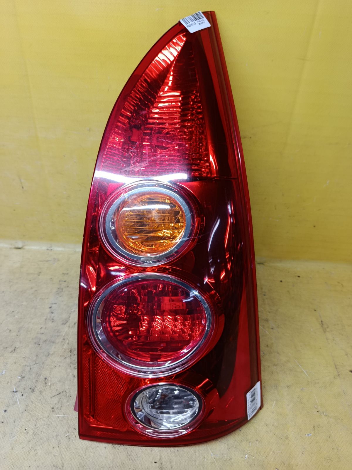 Стоп 220-61961 220-61961 на Mazda Premacy CP8W Фото 1