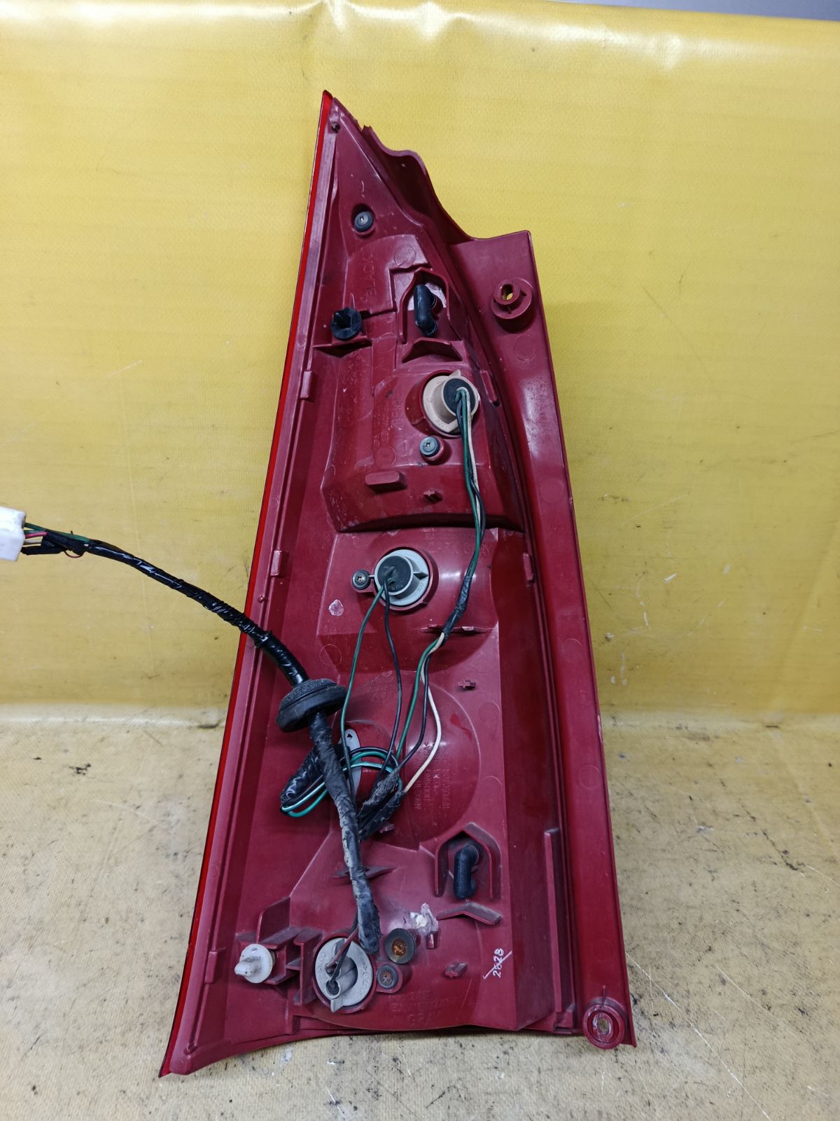 Стоп 220-61961 220-61961 на Mazda Premacy CP8W Фото 4