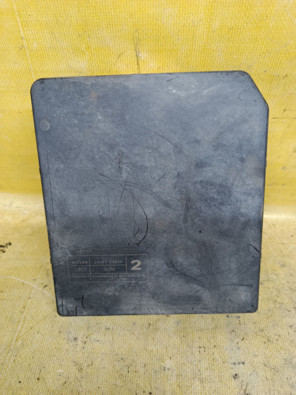 Блок предохранителей 284B7-ED03A на Nissan Tiida C11 HR15DE Фото 2