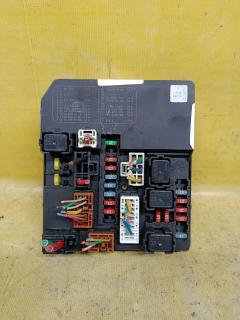 Блок предохранителей на Nissan Tiida C11 HR15DE 284B7-ED03A