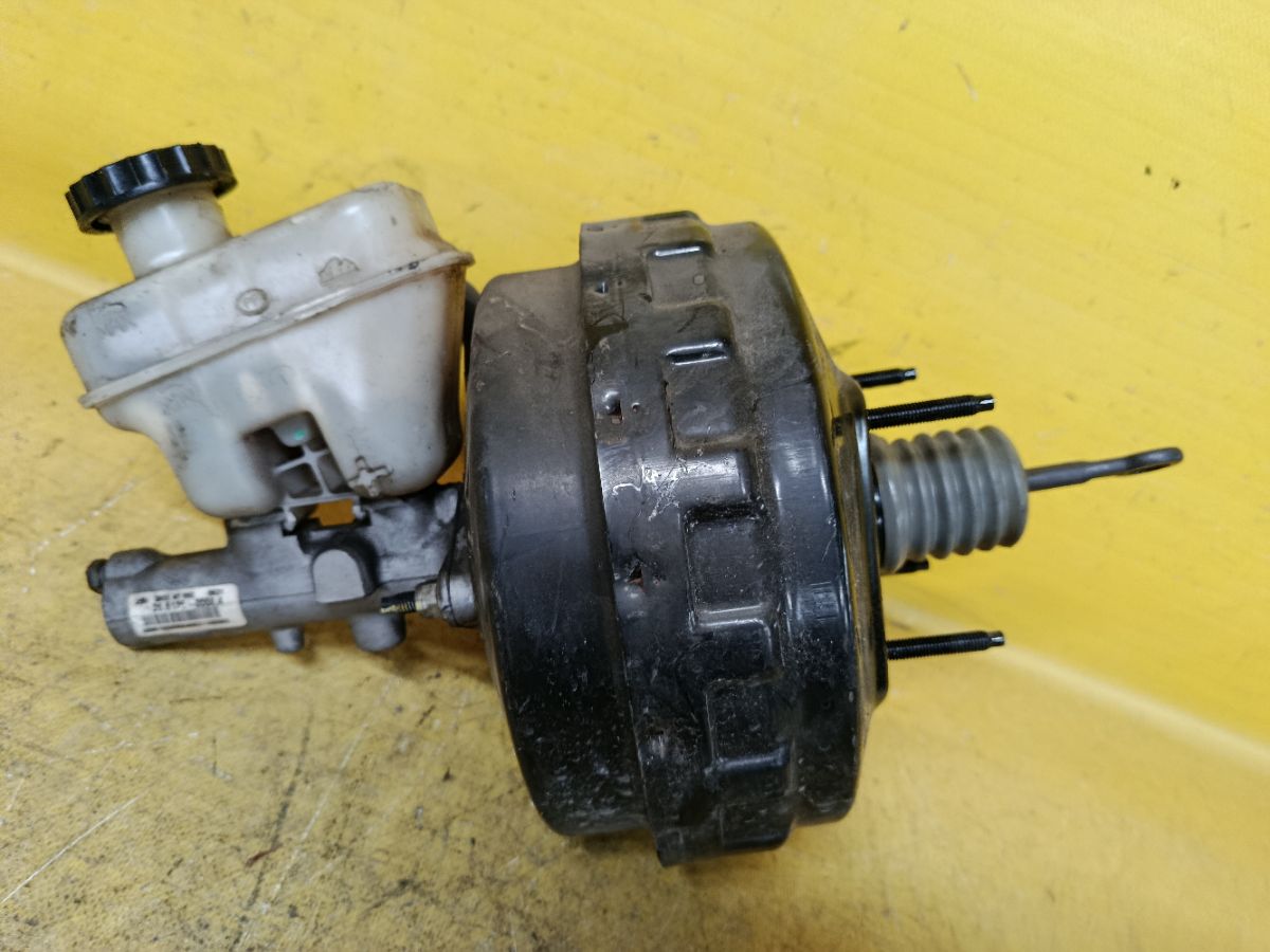 Главный тормозной цилиндр EV0243950 на Ford Escape LFAL3P L3 Фото 2