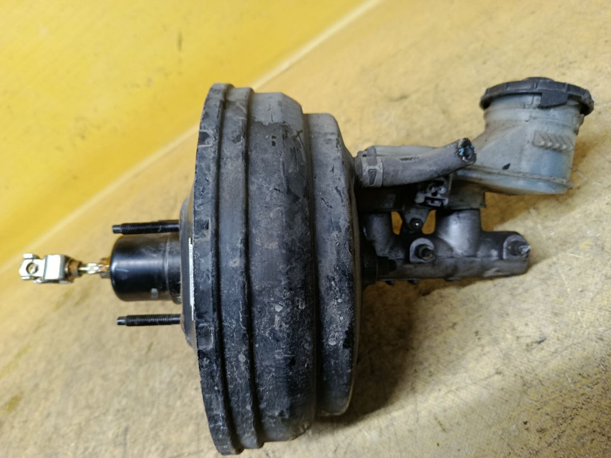 Главный тормозной цилиндр на Honda Cr-V RD5 K20A Фото 1