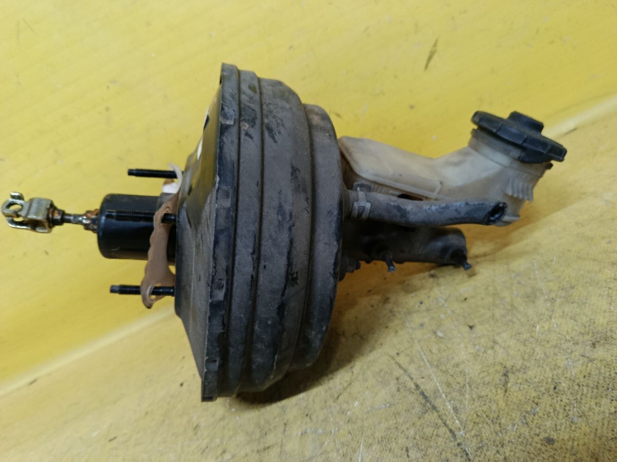 Главный тормозной цилиндр на Honda Cr-V RD5 K20A Фото 1