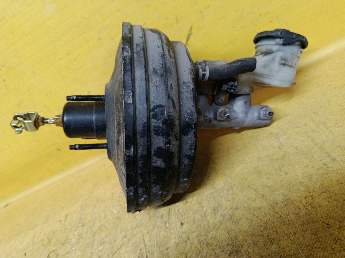 Главный тормозной цилиндр на Honda Cr-V RD5 K20A Фото 1