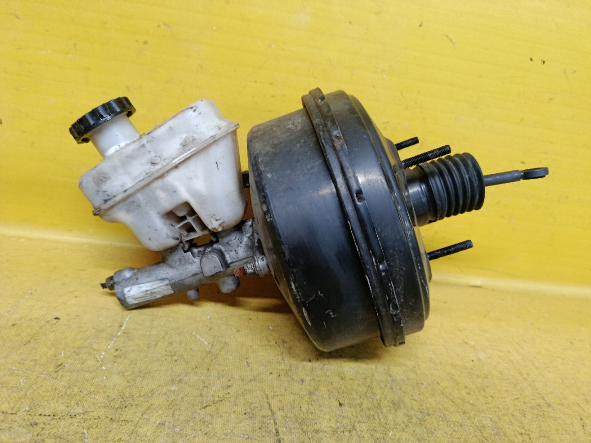 Главный тормозной цилиндр на Ford Escape EP3WF L3 Фото 1