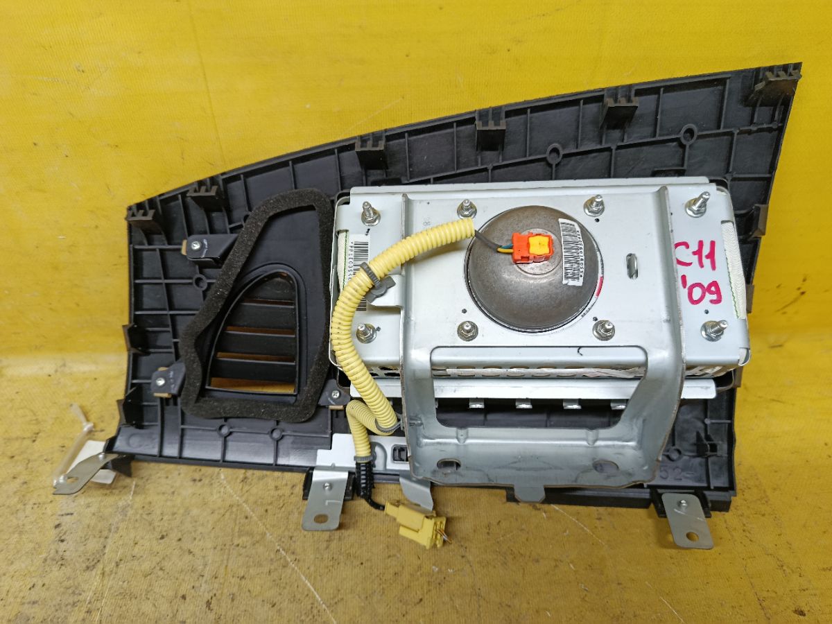 Air bag на Nissan Tiida C11 Фото 2