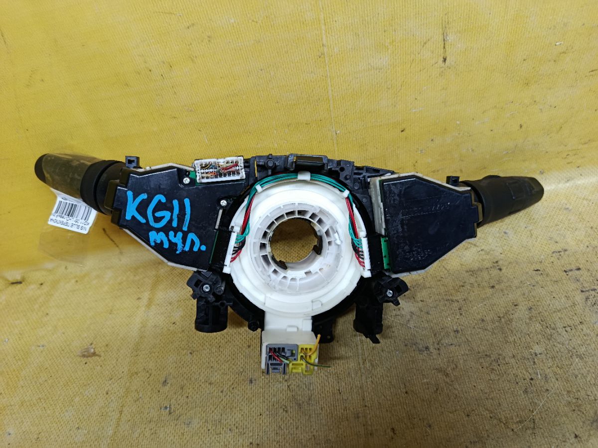 Переключатель поворотов на Nissan Bluebird Sylphy KG11 Фото 2