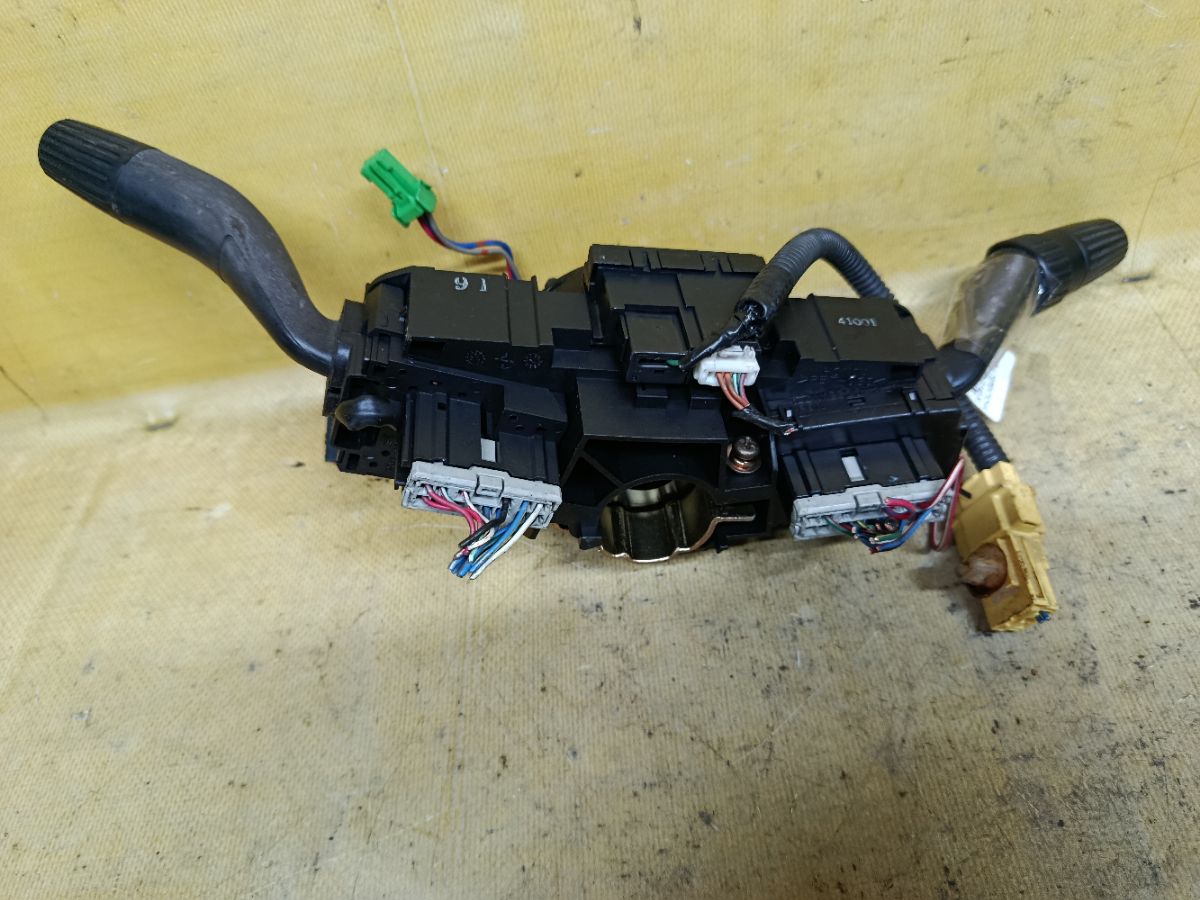 Переключатель поворотов 77900-S5A-G140-M2 на Honda Cr-V RD5 Фото 3