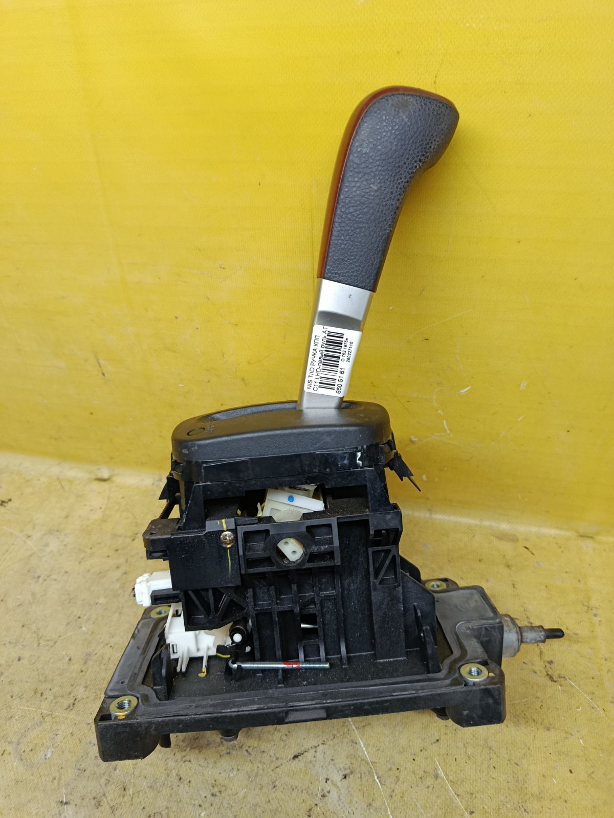 Ручка КПП на Nissan Tiida C11 Фото 3