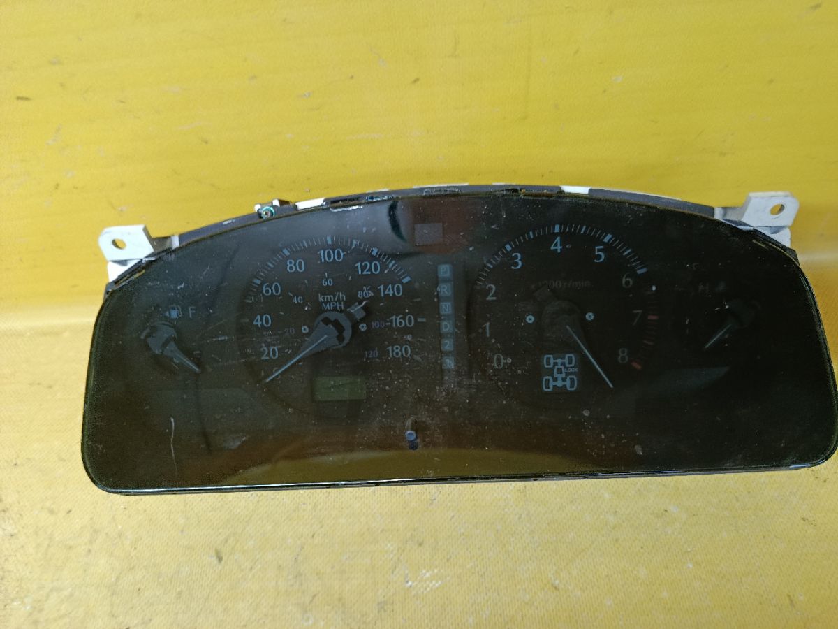 Спидометр на Infiniti Qx4 R50 VQ35DE Фото 2