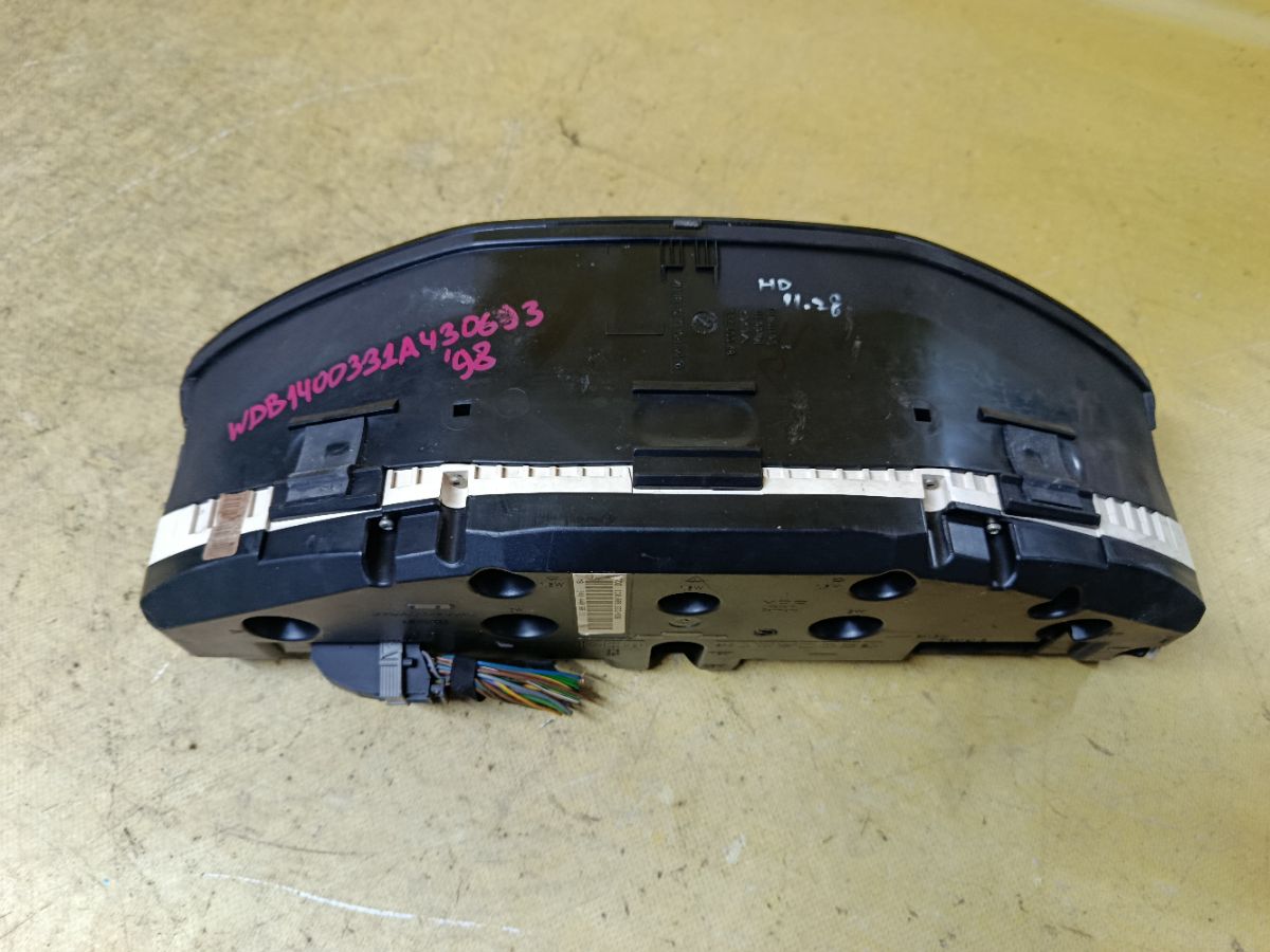 Спидометр 1404406811 на Mercedes-Benz S-Class W140.033 104.990 Фото 2