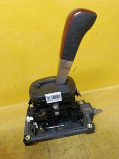 Ручка КПП на Nissan Tiida C11