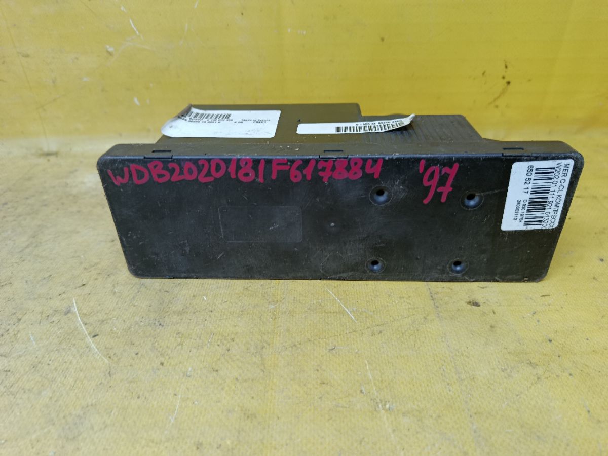 Компрессор центрального замка 0132006360 на Mercedes-Benz C-Class W202.018 111.921 Фото 5