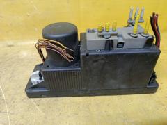 Компрессор центрального замка 0132006360 на Mercedes-Benz C-Class W202.018 111.921 Фото 2