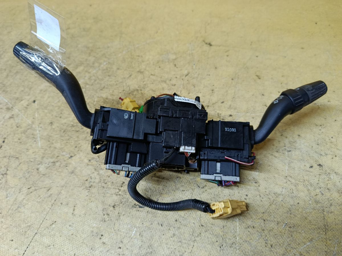 Переключатель поворотов на Honda Cr-V RD5 Фото 2