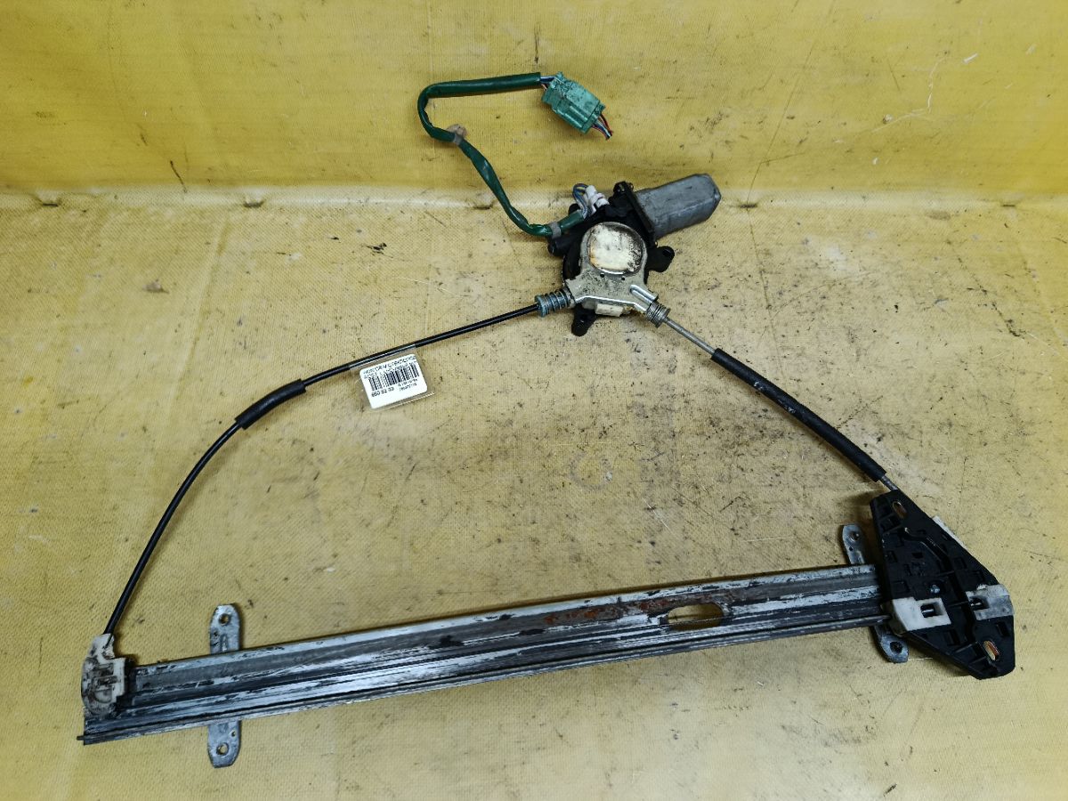 Стеклоподъемный механизм на Honda Cr-V RD5 Фото 2