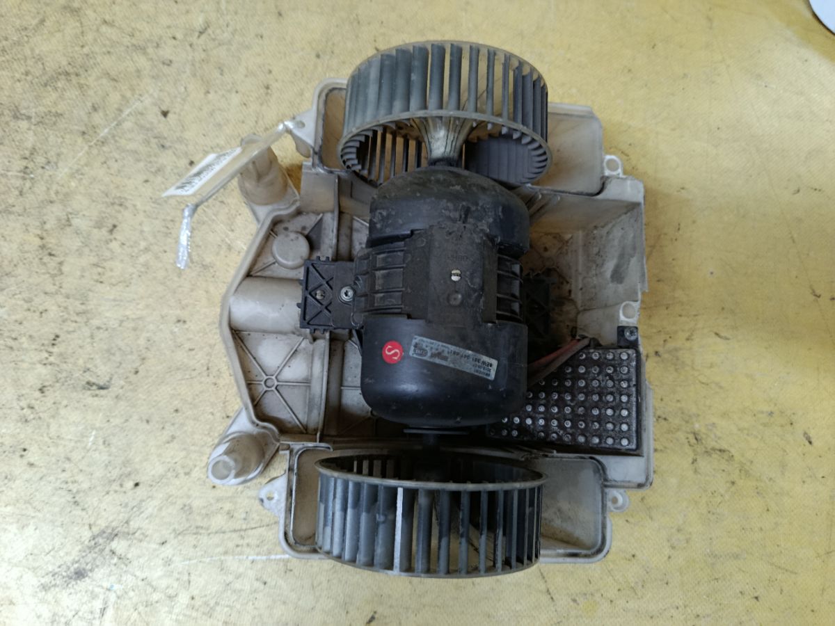 Мотор печки 8EW351041-681 на Mercedes-Benz S-Class W221 Фото 1