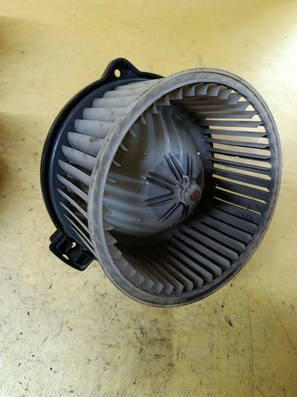 Мотор печки на Mercedes-Benz M-Class W163.154 Фото 2