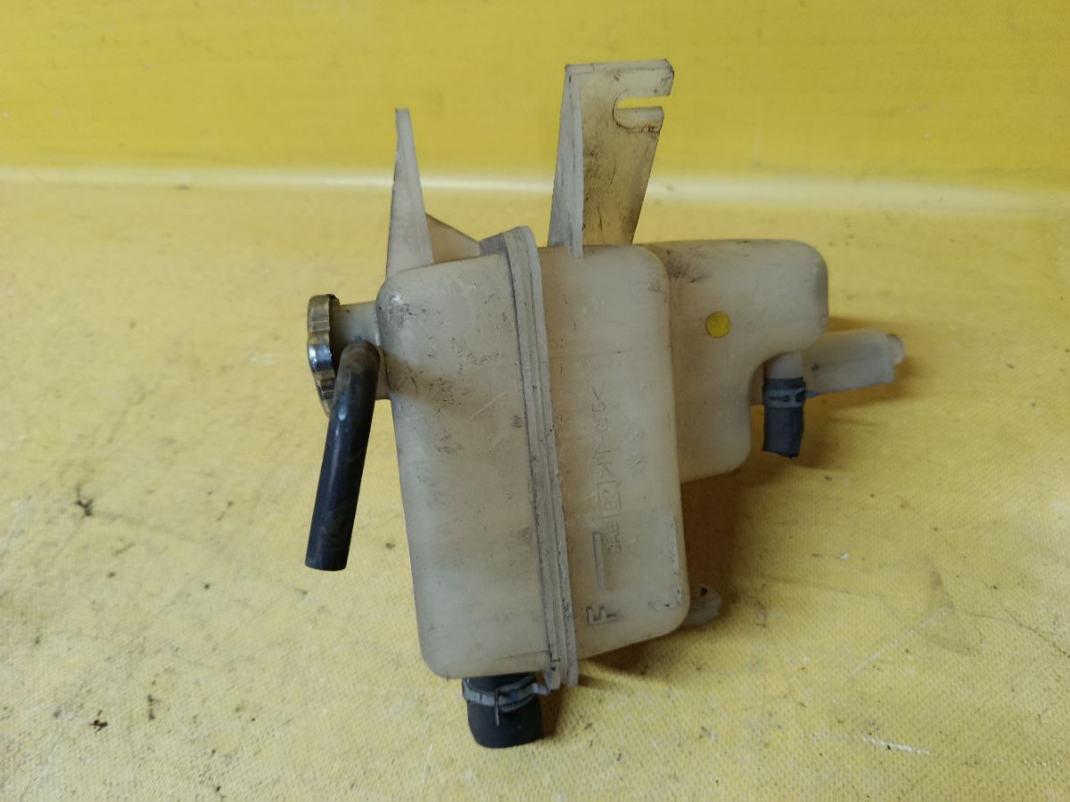 Бачок расширительный на Ford Escape LFAL3P L3 Фото 2